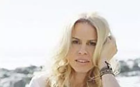 Vonda Shepard si-a lansat ultimul album in Romania - VIDEO
