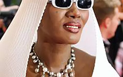 Grace Jones - Femeia bionica