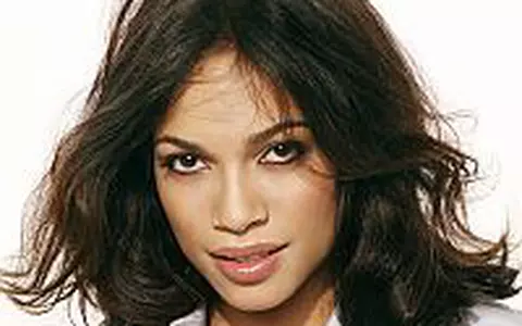 Rosario Dawson - Frumoasa din bratele lui Will Smith - VIDEO