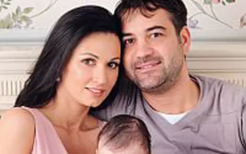 Nicoleta Luciu si Zsolt Csergo - Sunt topiti dupa micul Zsolt