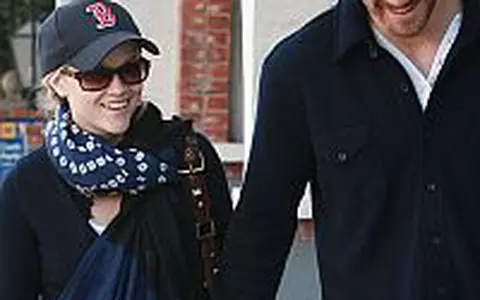 Jake Gylenhaal si Reese Witherspoon s-au logodit!