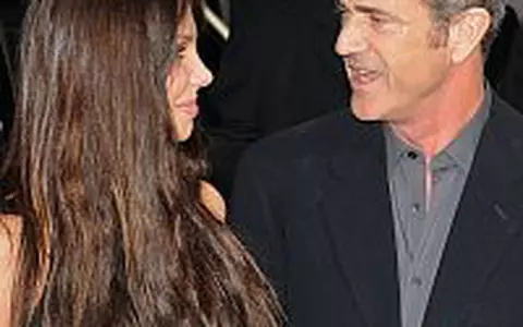 Fotografia zilei: Mel Gibson si noua lui prietena, Okasana