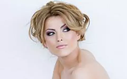 Elena s-a calificat in finala Eurovision - VIDEO