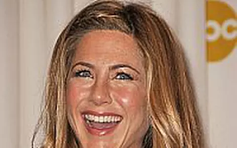 Jennifer Aniston, asaltata de paparazzi