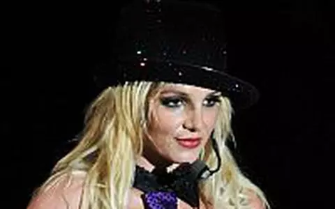 Britney Spears s-a indragostit de agentul sau