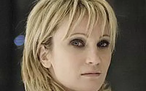 Patricia Kaas ia cina pe malul lacului Herastrau