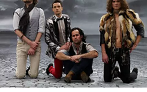 The Killers vor 60 de flori pentru show-ul de la B’Estfest