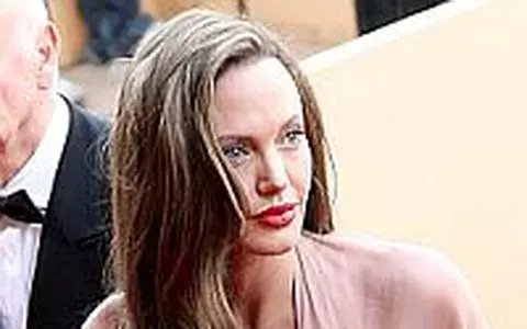 Angelina Jolie e cea mai bine platita actrita