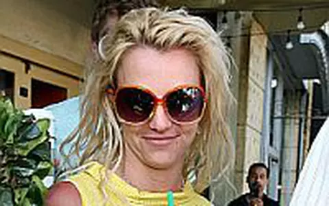 Britney Spears prefera tinutele lejere