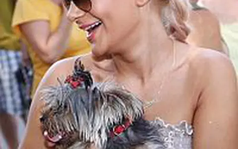 Andreea Antonescu a facut miscare alaturi de catelul ei