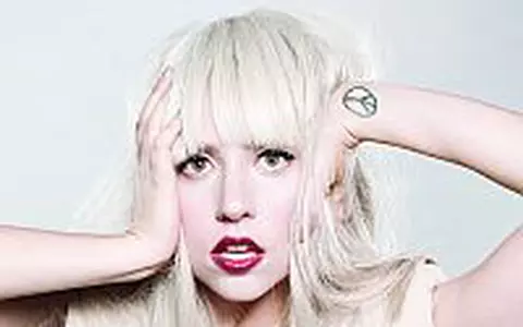 Lady GaGa scrie istorie in Top 40 - VIDEO