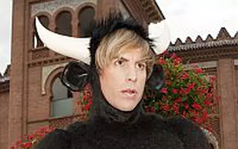Sacha Baron Cohen socheaza o lume intreaga in ”Bruno”