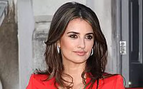 Imaginea zilei: Penelope Cruz in rosu pe covorul rosu