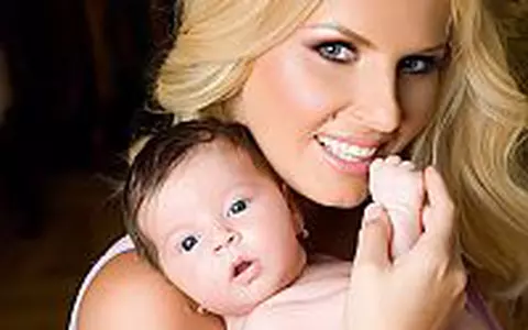 Andreea Banica si Sofia - Primul pictorial cu Sofia
