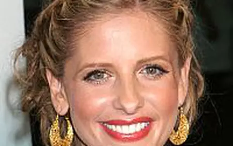Sarah Michelle Gellar a nascut o fetita