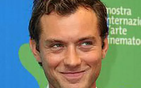 Jude Law e tata pentru a patra oara!