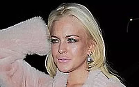Lindsay Lohan - Sexy la Whitney Museum Gala