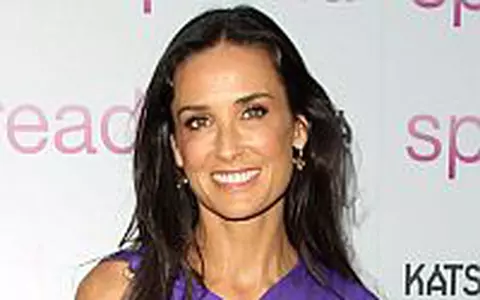 Demi Moore isi doreste un al patrulea copil
