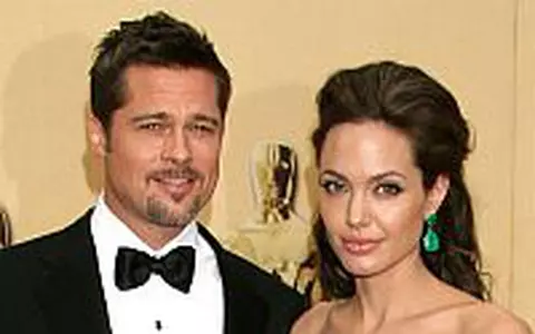 Angelina si Brad Pitt au creat o colectie de bijuterii