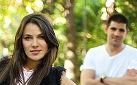 Dragos Bucurenci si Laura Belecciu - La o degustare de vin cu Catalin Stefanescu
