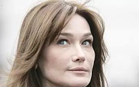 Carla Bruni-Sarkozy - Noua muza a lui Woody Allen
