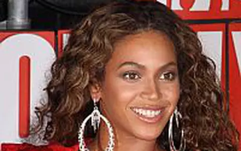 Beyonce si Taylor Swift, favoritele Premiilor Grammy