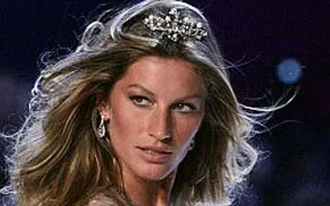 Gisele Bundchen a nascut un baietel