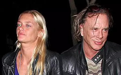 Micky Rourke se gandeste la casatorie