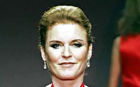 Sarah Ferguson - Ruinata!