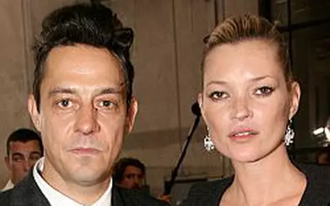 Kate Moss - Ceruta in casatorie de ziua ei