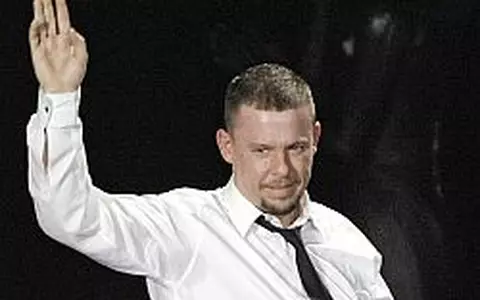 Creatii semnate de magicianul Alexander McQueen