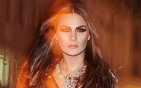 Laura Belecciu - aproape incendiar