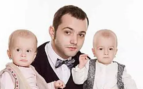 Mihai Morar si fiicele sale, Mara si Cezara