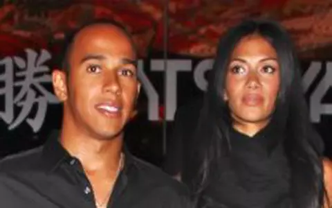 Lewis Hamilton si Nicole Scherzinger s-au impacat