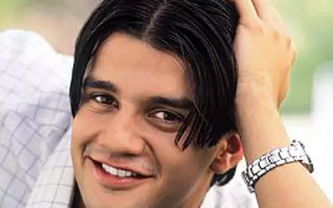 Viva! 10 ani - Fotografii care au facut istorie - Anul 2000 - Cristi Chivu
