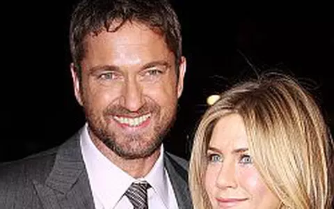 Gerard Butler si Jennifer Aniston - Noi dovezi de iubire - VIDEO