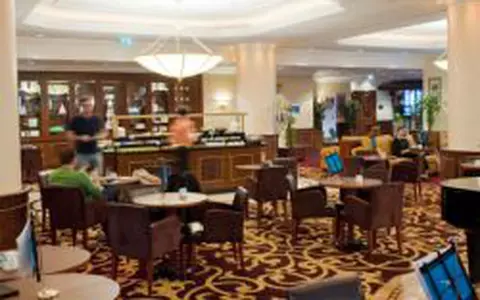 Noile Grand Ballroom si Vienna Lounge la JW Marriott