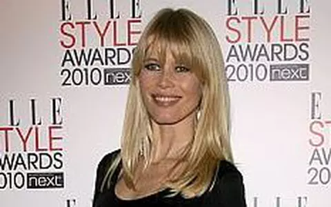 Claudia Schiffer va avea o fetita