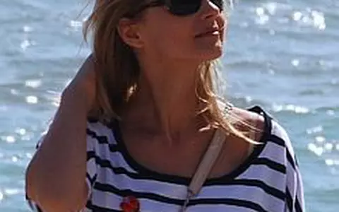 Monica Dascalu - Weekend romantic de ziua ei la la mare