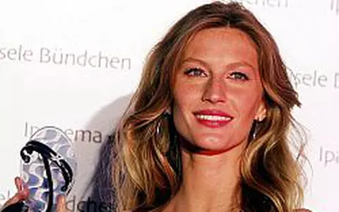 Fotografia zilei: Gisele Bundchen - Vanzatoarea de sandale