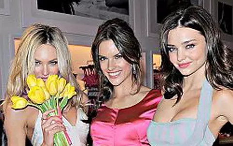 Heavenly Flowers, noul parfum Victoria’s Secret