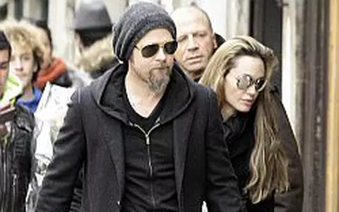 Brad Pitt si Angelina Jolie se casatoresc la cererea copiilor