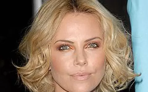 Charlize Theron si Keanu Reeves sunt impreuna?