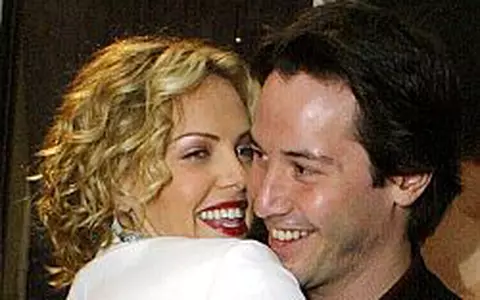 Charlize Theron si Keanu Reeves - Idila de mai