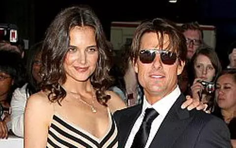Tom Cruise, asaltat de fani la Londra