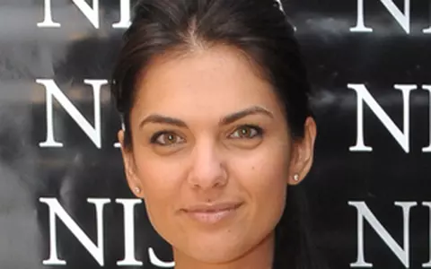 Malvina Cservenschi prefera tonurile nude