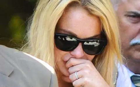 Lindsay Lohan, in lacrimi. Intra 3 luni la inchisoare...