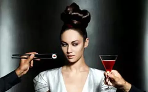 Barbatul Campari, premiera aniversara