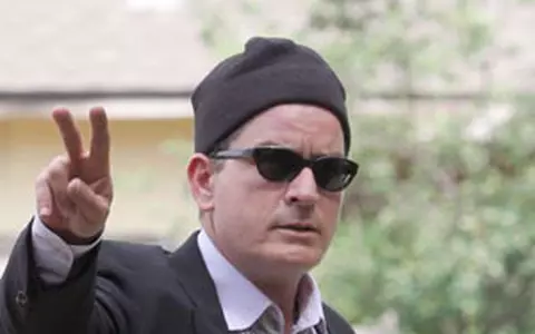 Charlie Sheen - Spitalizat de urgenta