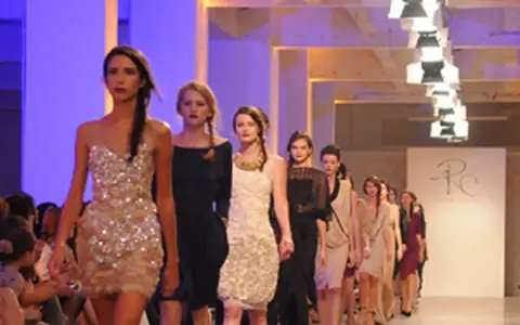 Prezentare de moda Rhea Costa primavara-vara 2012